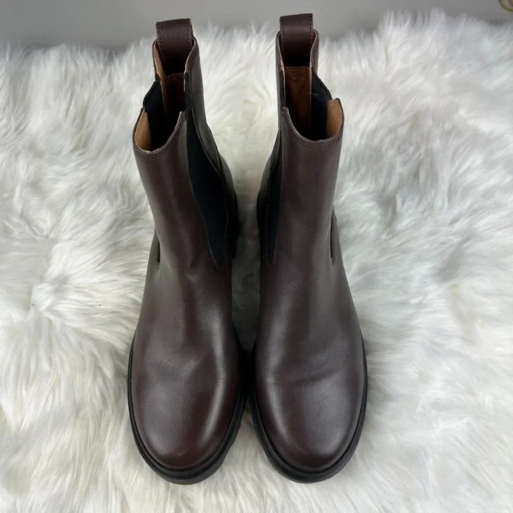 Madewell The Wyckoff Chelsea Lugsole Boot in Chocolate Raisin - Picture 4 of 8